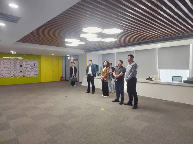 北京泰尔英福科技企业发展部经理杨小满一行莅临浣洗参观交流